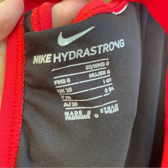NIKE Hydrastrong Women’s Red One-Piece RacerBack Team Swimsuit Size 6 - Picture 8 of 12